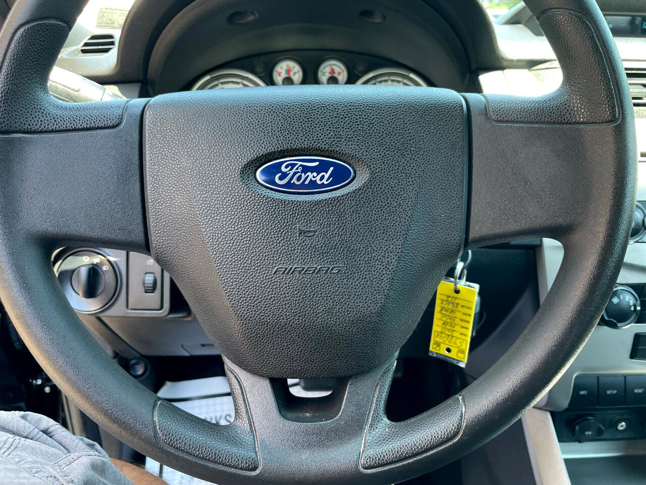 Used 2010 Ford Focus SE image 18