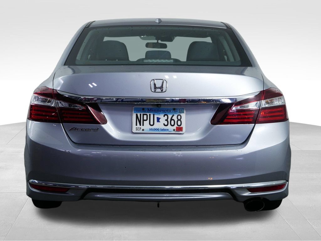 Used 2016 Honda Accord EX image 9