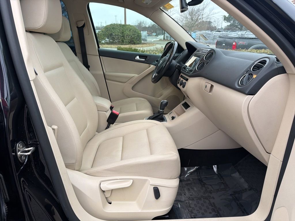 Used 2016 Volkswagen Tiguan SE image 31
