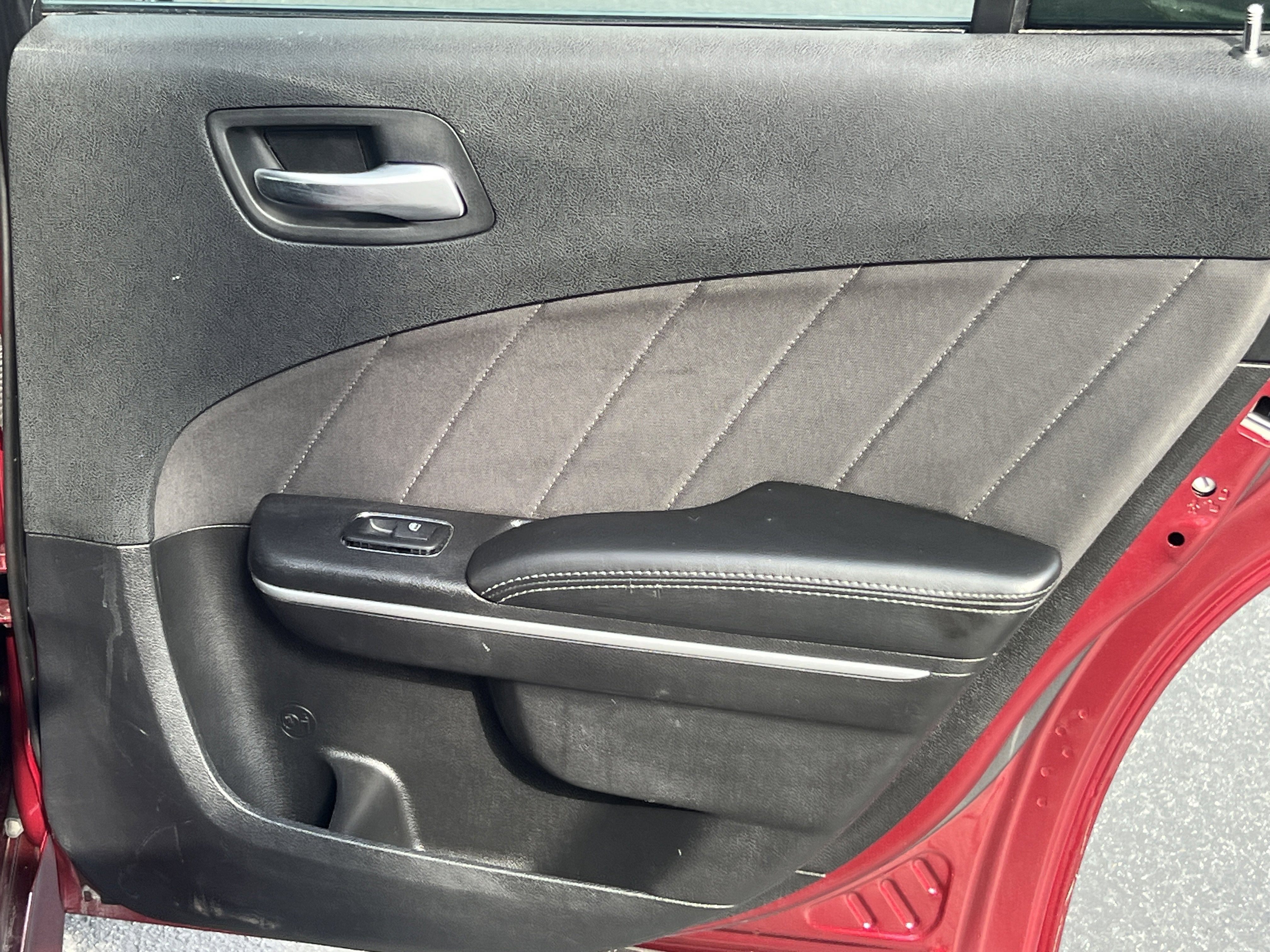 Used 2019 Dodge Charger Scat Pack RWD image 18