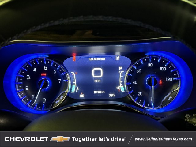 Used 2022 Chrysler Pacifica Limited FWD image 16