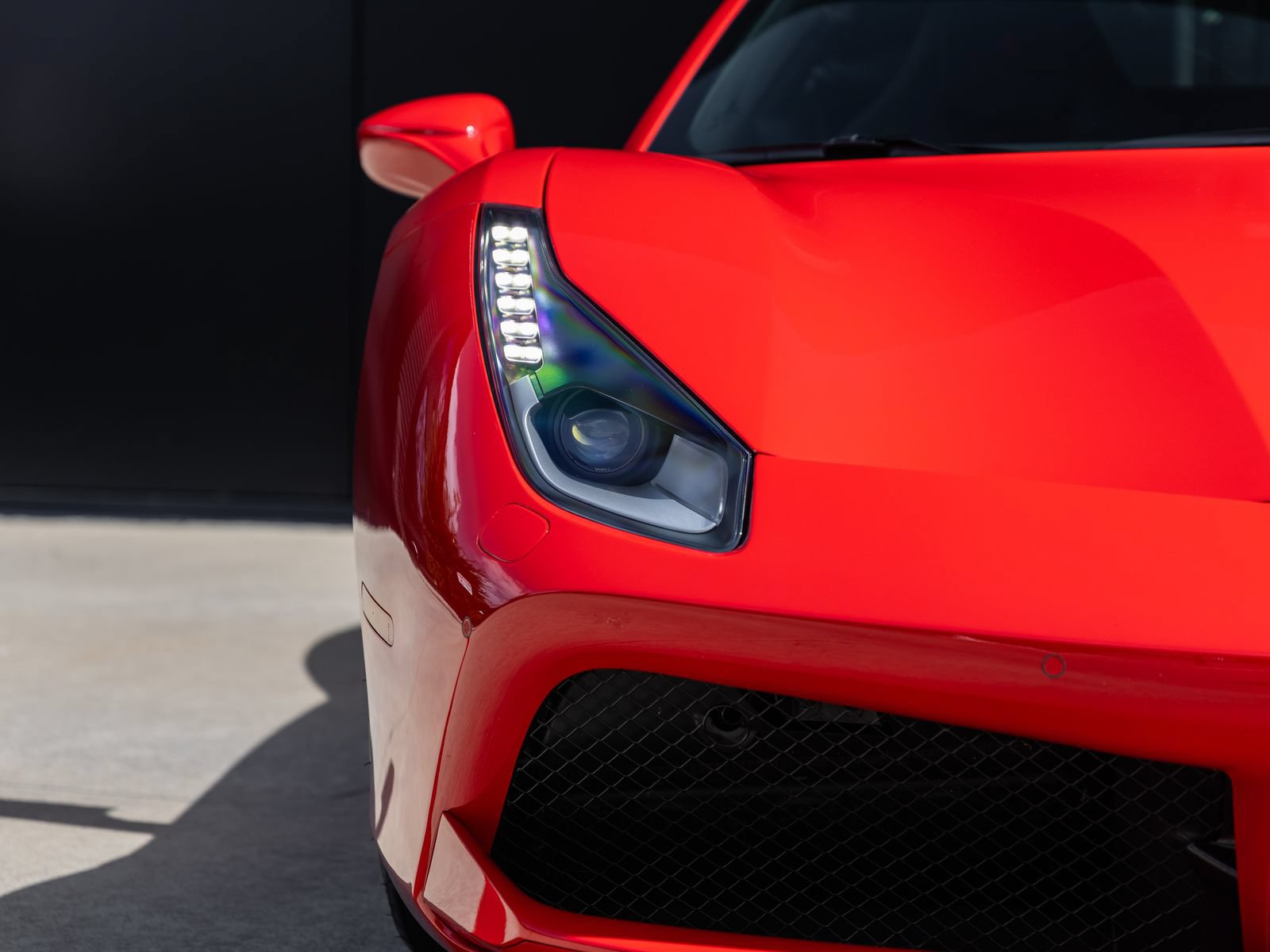 Used 2017 Ferrari 488 GTB RWD image 24