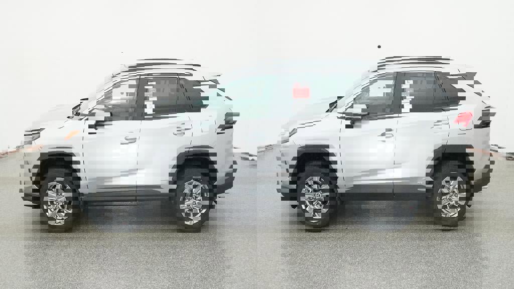 New 2025 Toyota RAV4 XLE image 36