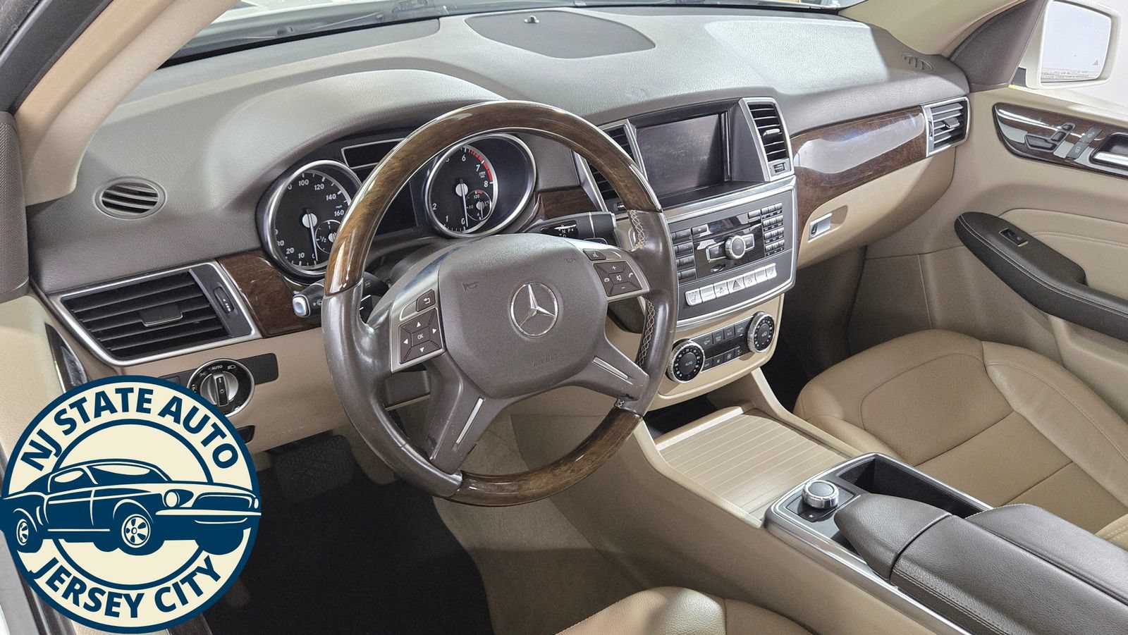 Used 2014 Mercedes-Benz ML 350 4MATIC w/ Premium 1 Package image 11