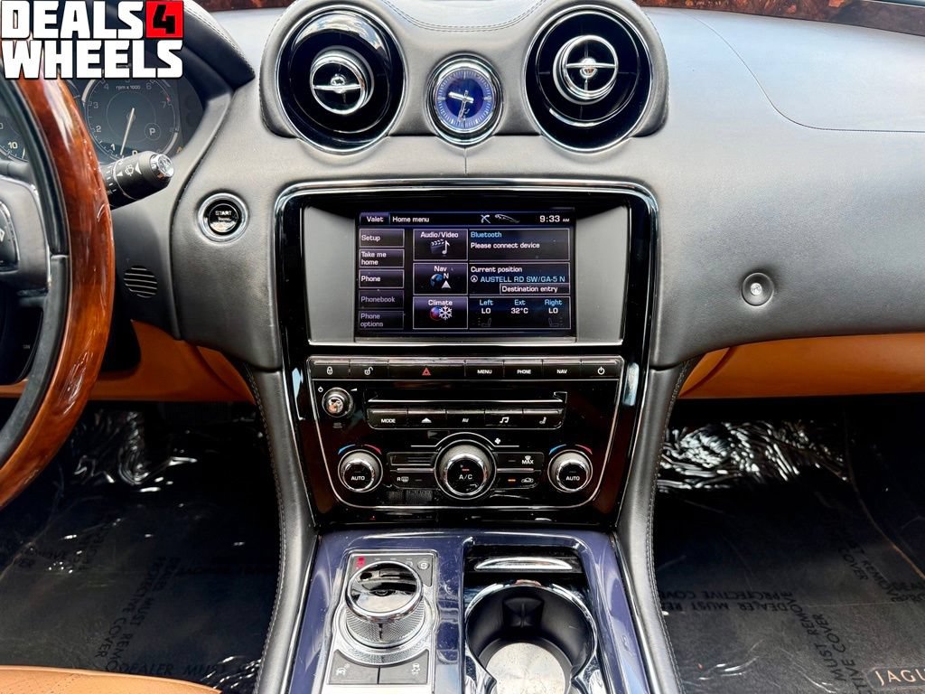 Used 2012 Jaguar XJ RWD image 20