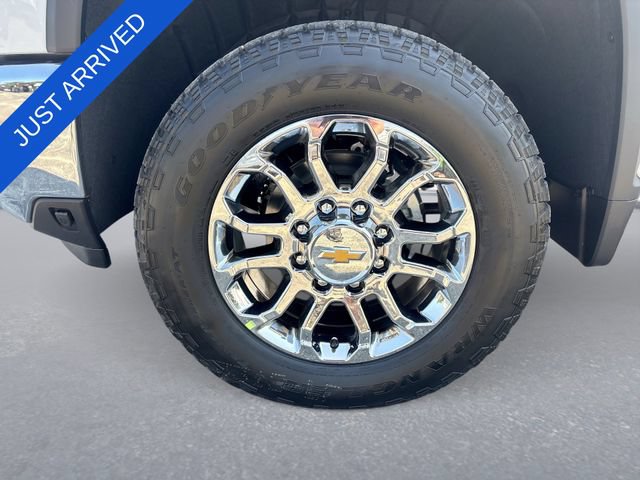 New 2026 Chevrolet Silverado 2500 LTZ w/ LTZ Premium Package AWD/4WD image 10