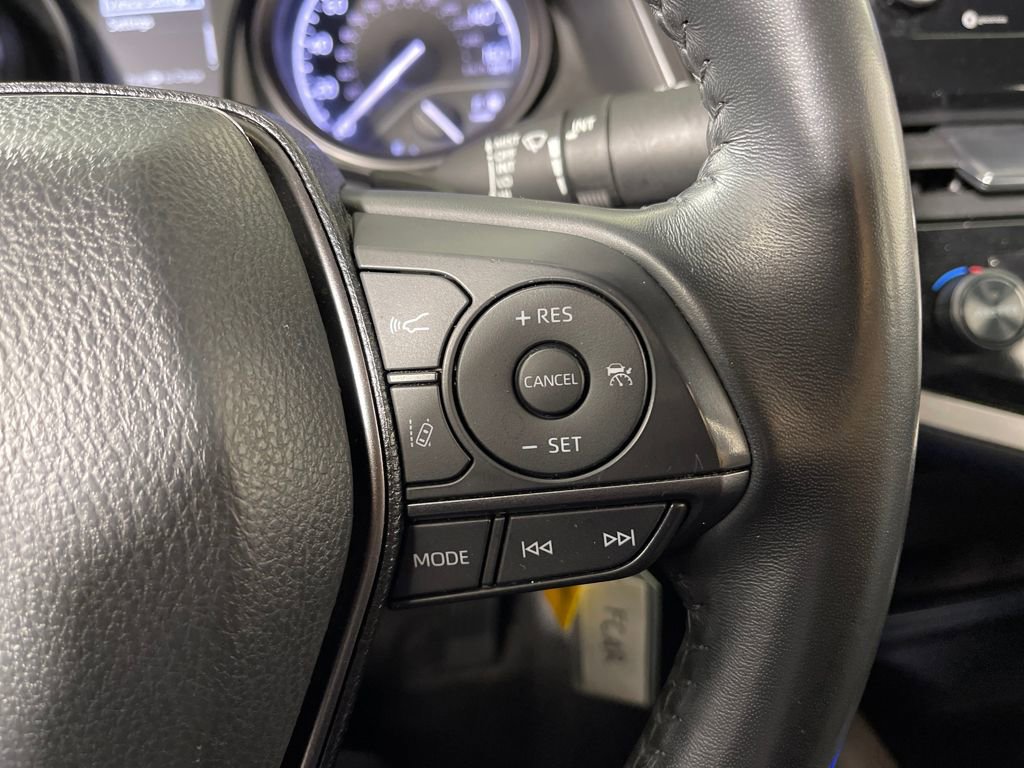 Used 2023 Toyota Camry SE image 30