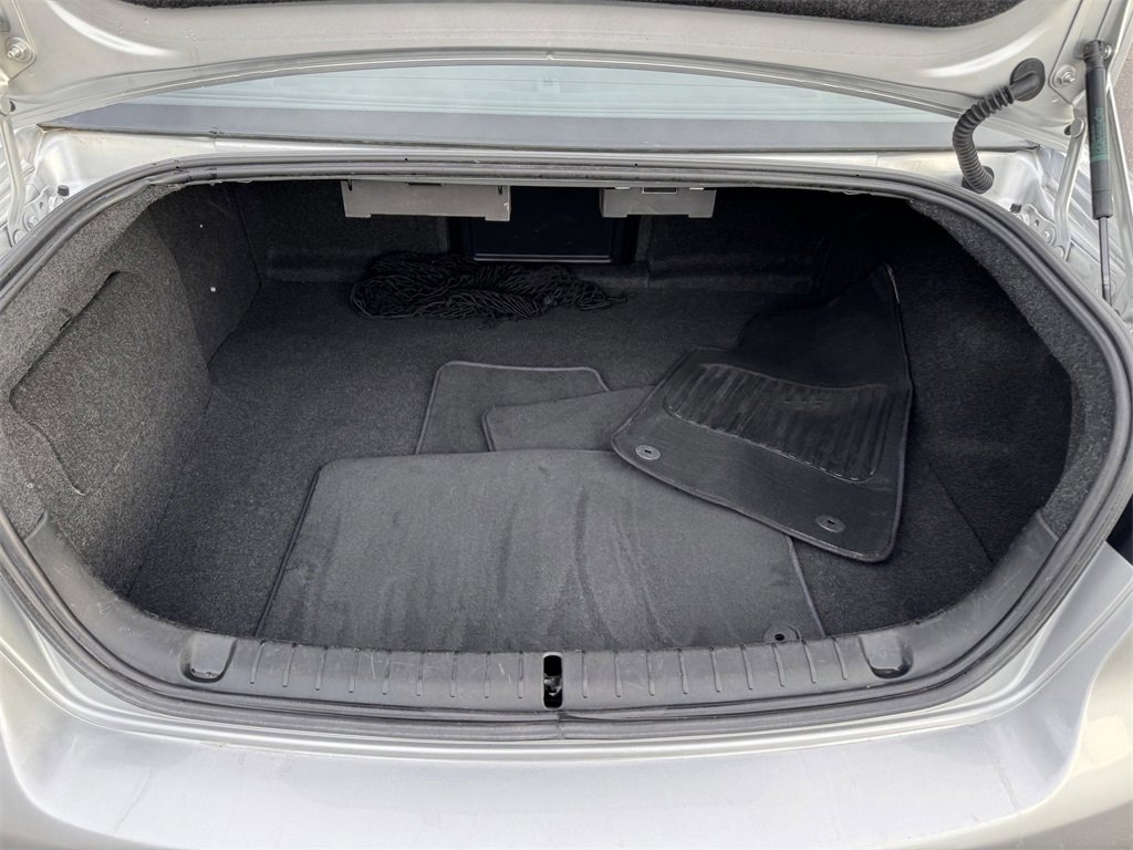 Used 2009 Pontiac G8 GT w/ Premium Package image 11