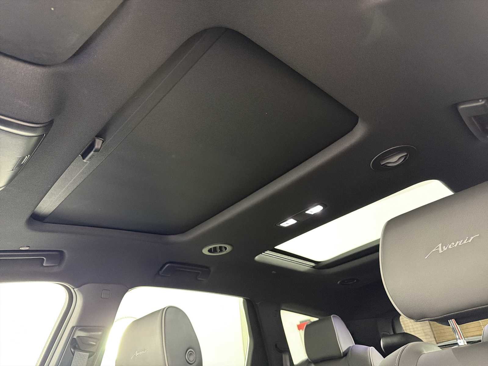 Certified 2023 Buick Enclave Avenir FWD image 36