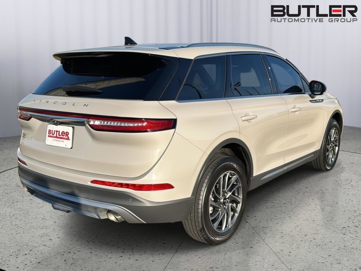 Used 2022 Lincoln Corsair FWD image 5