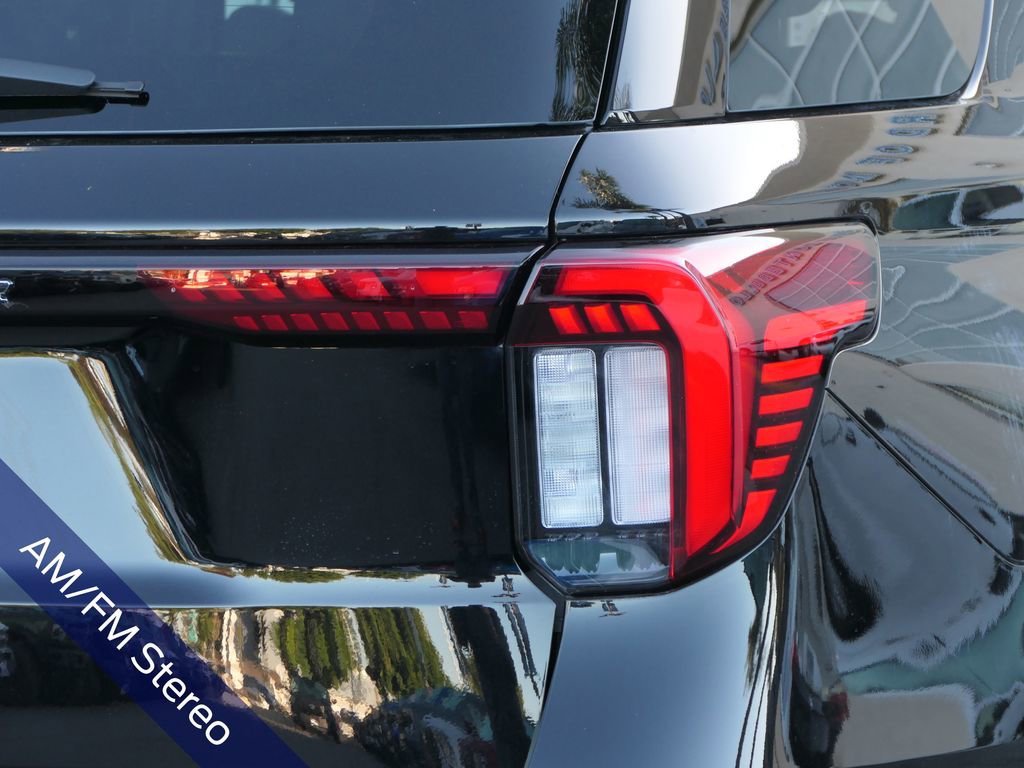 Used 2026 Ford Explorer Active w/ Active Comfort Package image 5