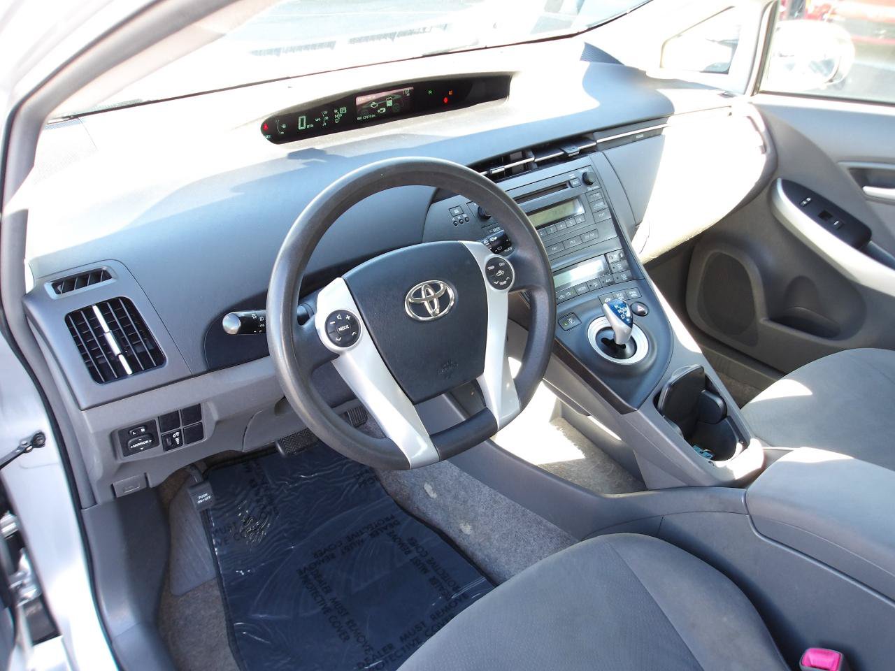 Used 2010 Toyota Prius Three FWD image 9