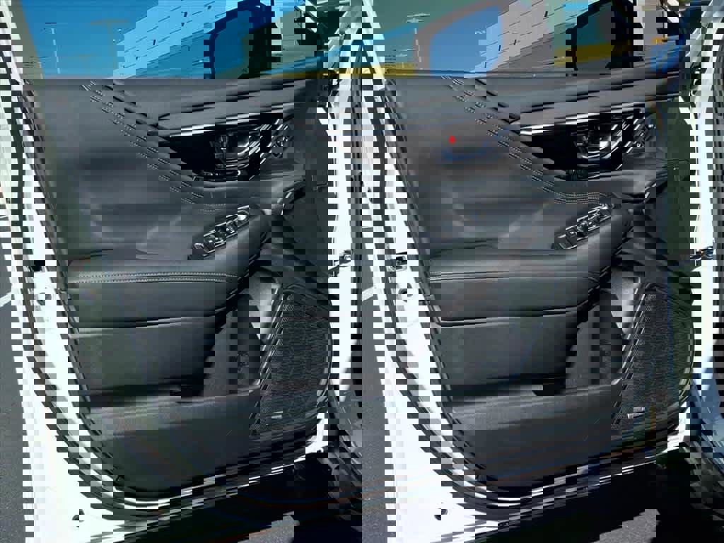 Certified 2022 Subaru Outback Limited image 24