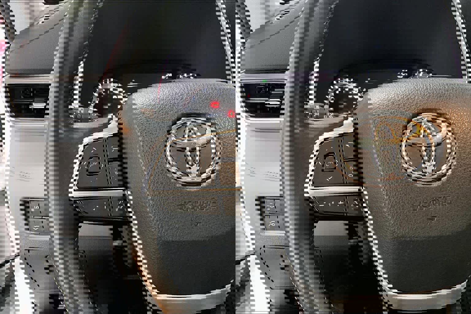 Used 2022 Toyota Highlander XLE image 22