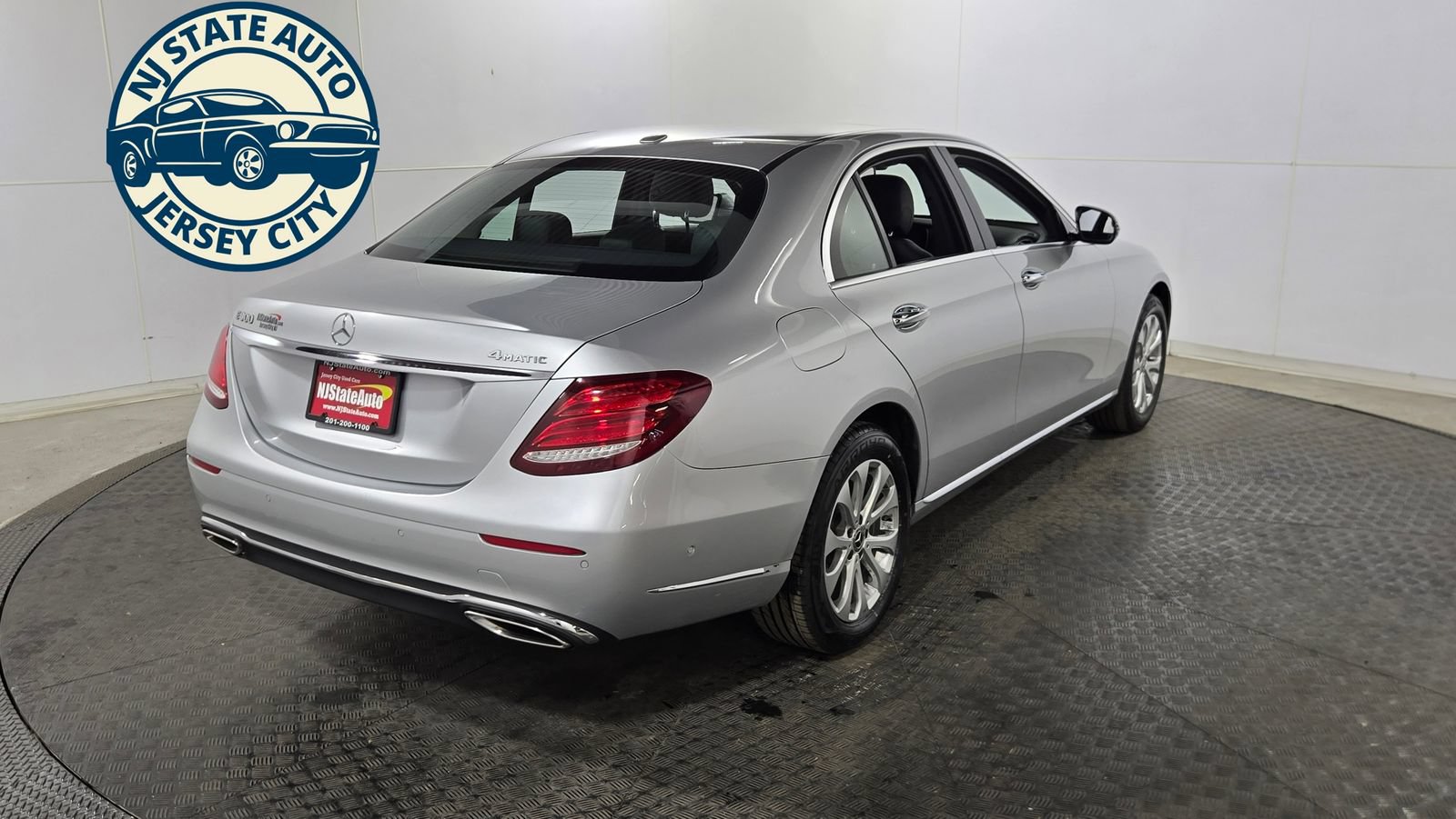 Used 2018 Mercedes-Benz E 300 4MATIC w/ Premium 3 Package (Q03) image 7
