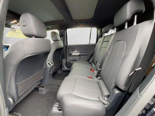 New 2026 Mercedes-Benz GLB 250 4MATIC image 15