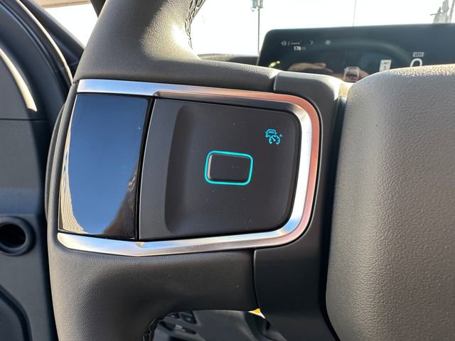 New 2025 Ford Expedition Active image 13