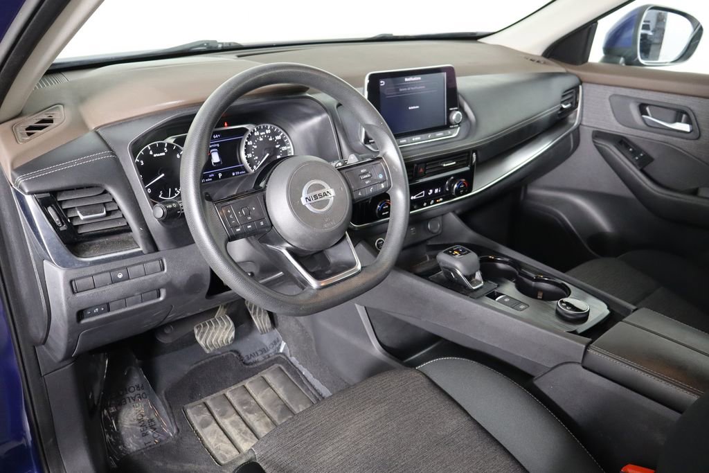 Used 2021 Nissan Rogue SV image 27