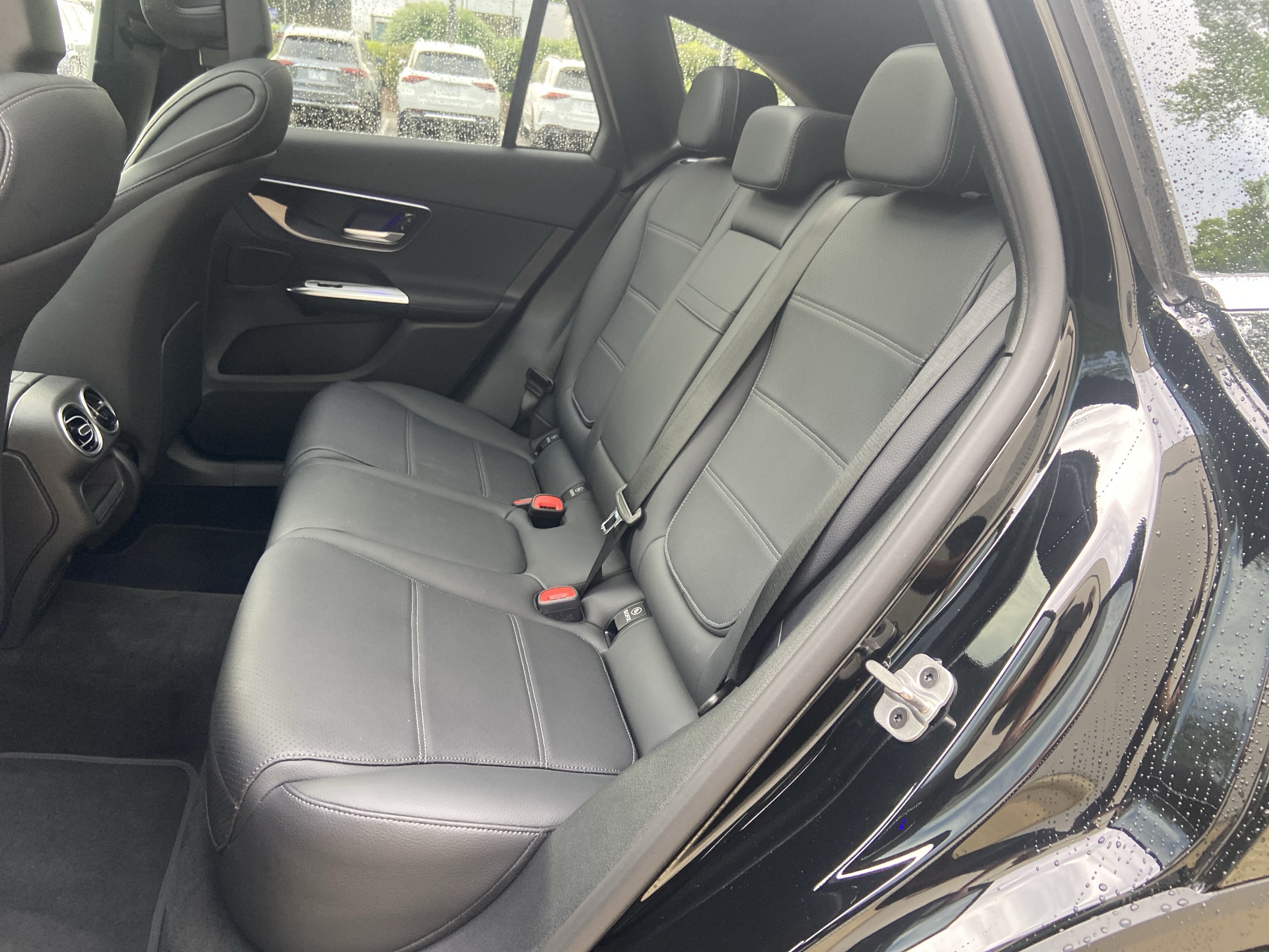 Certified 2025 Mercedes-Benz GLC 300 image 41
