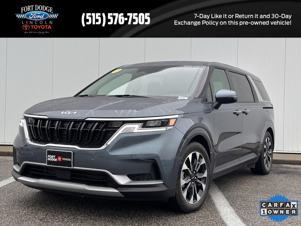 Used 2024 Kia Carnival EX image 1