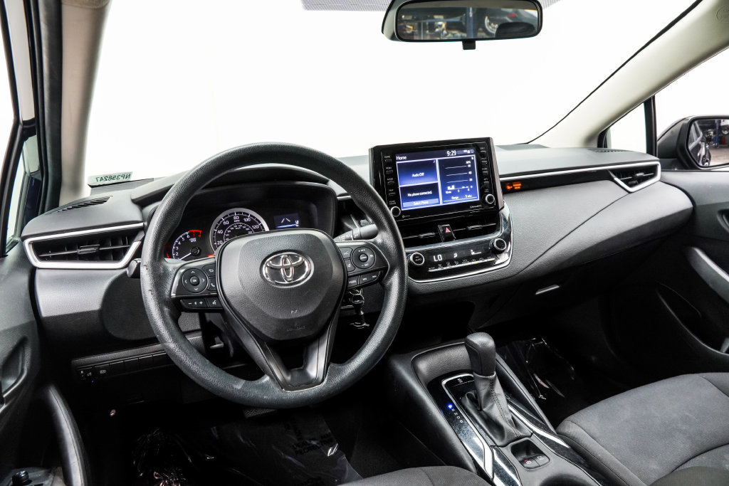 Used 2022 Toyota Corolla LE FWD image 5