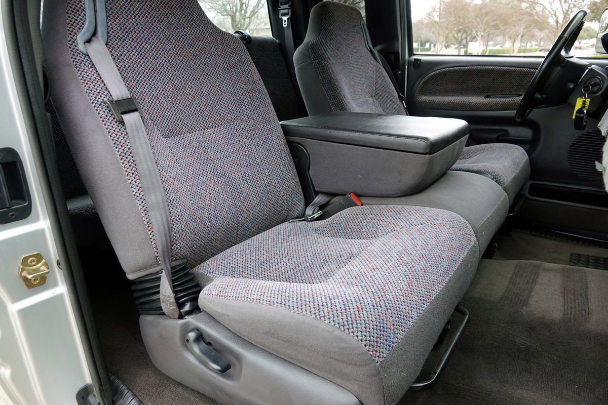 Used 2002 Dodge Ram 2500 Truck SLT image 8