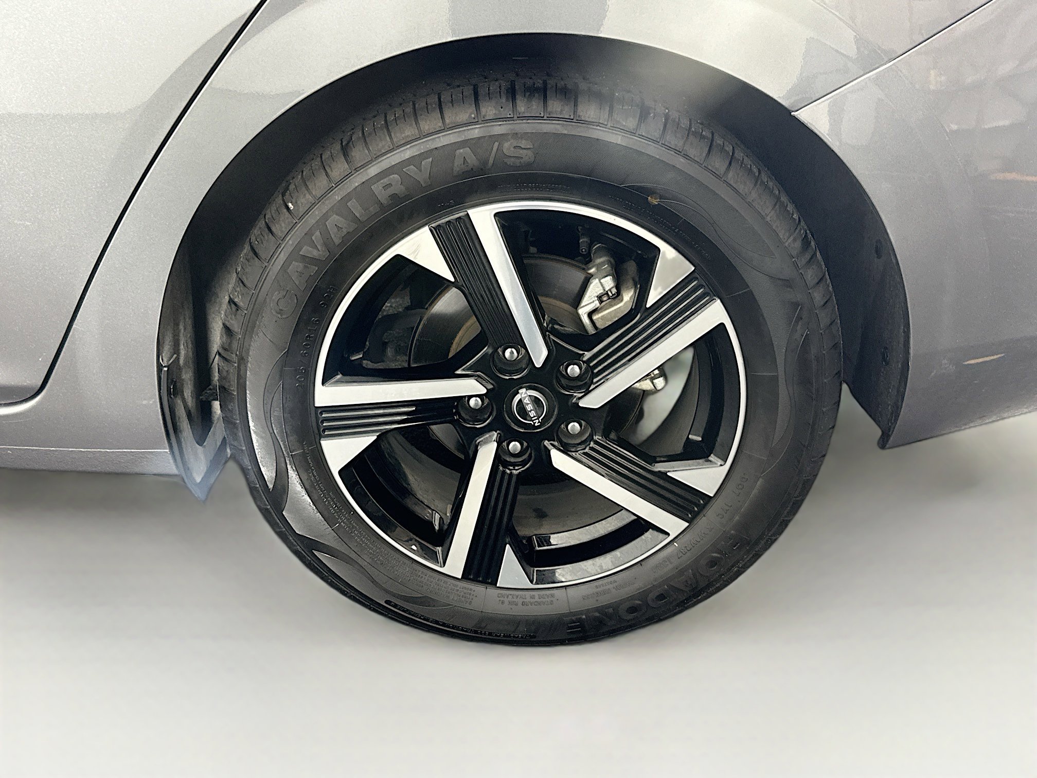 Used 2024 Nissan Sentra SV image 11