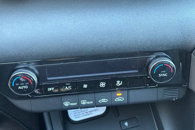 New 2026 Hyundai Elantra Sport image 18