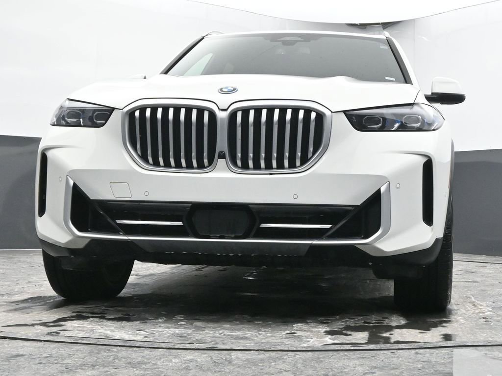 Used 2024 BMW X5 xDrive50e image 23