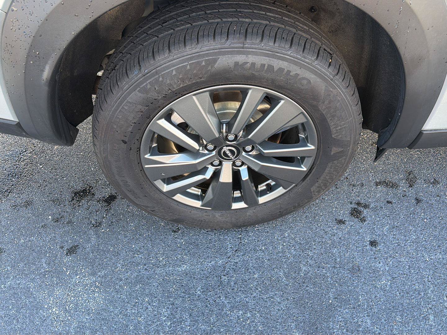 Used 2024 Nissan Pathfinder S AWD/4WD image 37