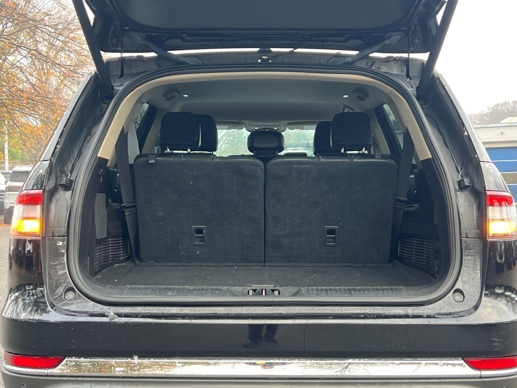 Used 2021 Lincoln Aviator Standard Sport Utility image 17