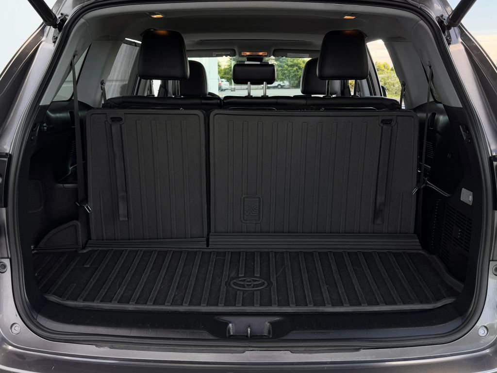 Certified 2019 Toyota Highlander XLE AWD/4WD image 21