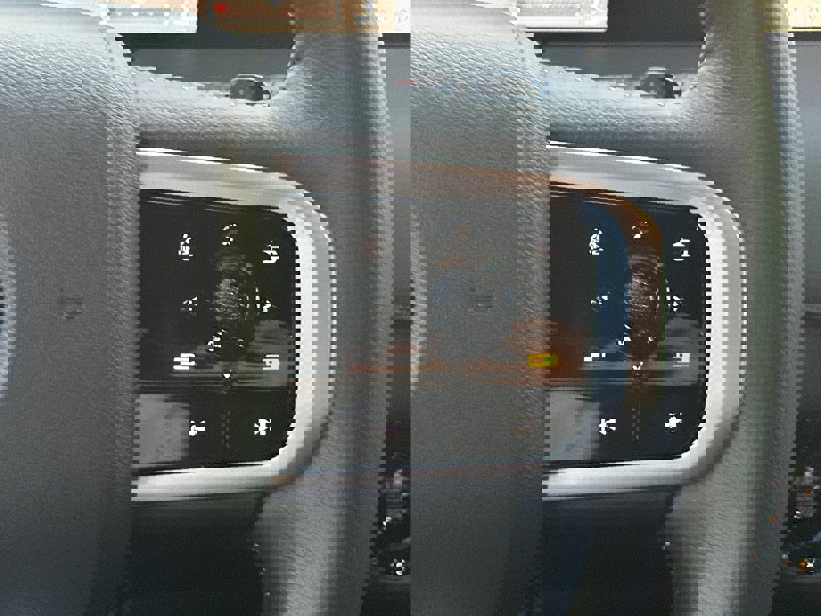 New 2026 Nissan Armada SL w/ Captain's Chari Seat Package image 26