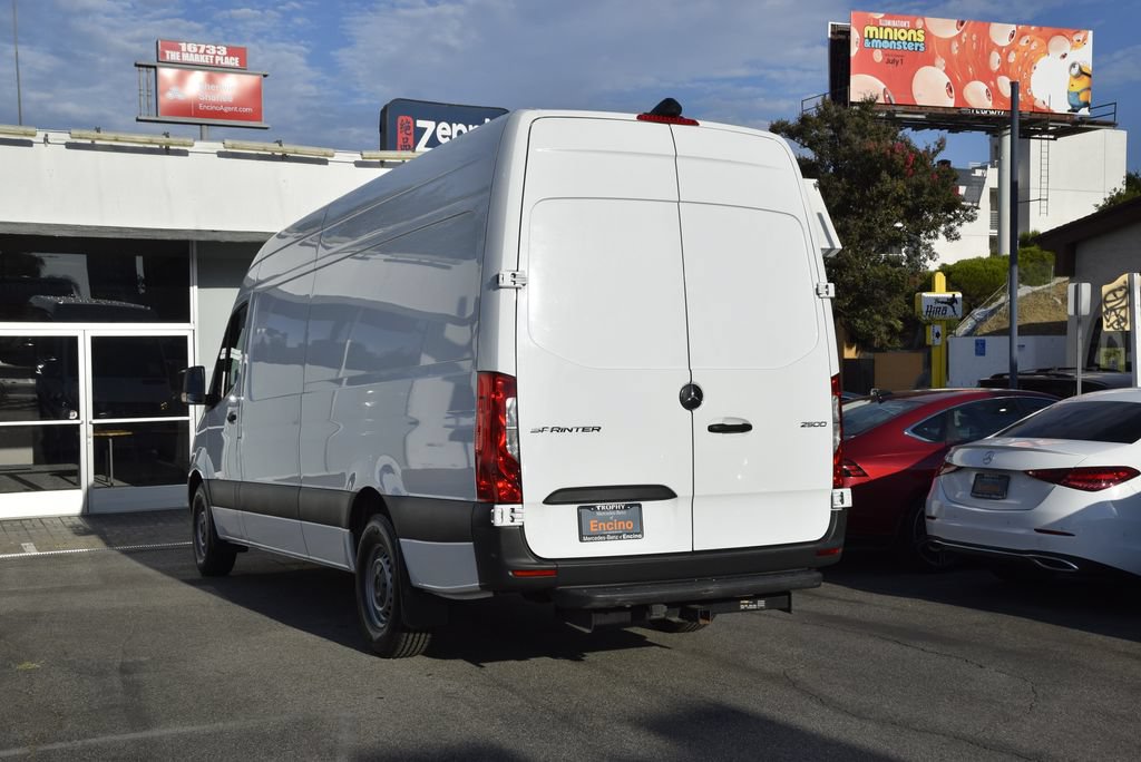 Used 2024 Mercedes-Benz Sprinter 2500 w/ Acoustic Package image 3