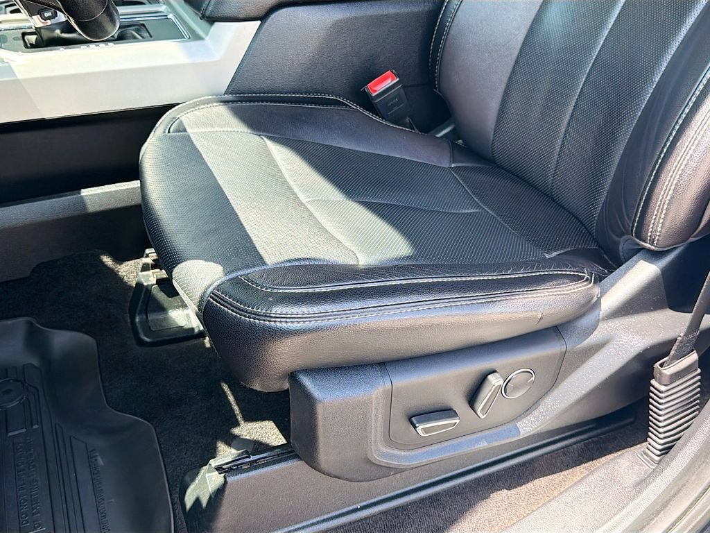 Used 2018 Ford F150 Lariat w/ Equipment Group 502A Luxury AWD/4WD image 22