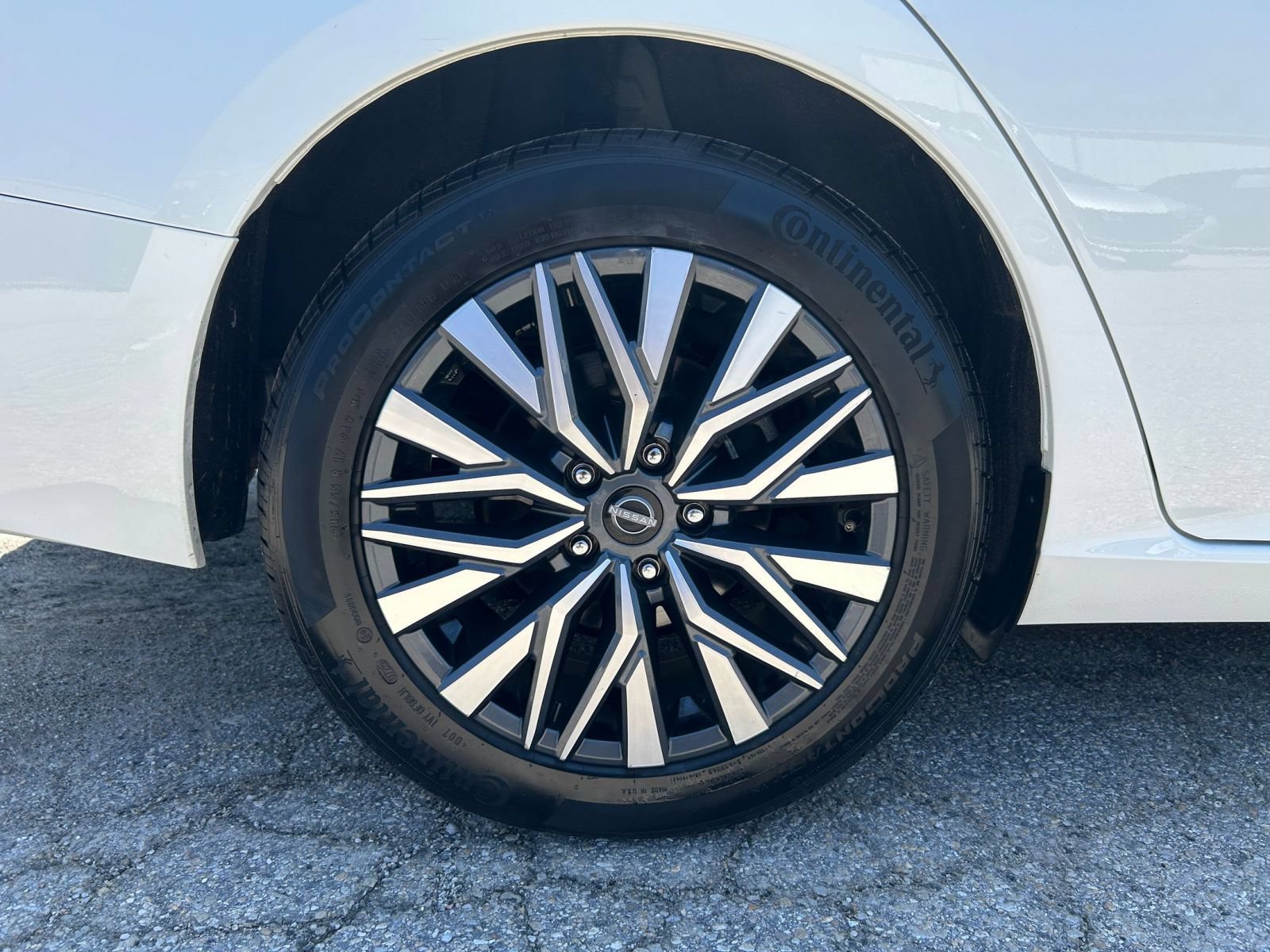 Used 2025 Nissan Altima 2.5 SV FWD image 20