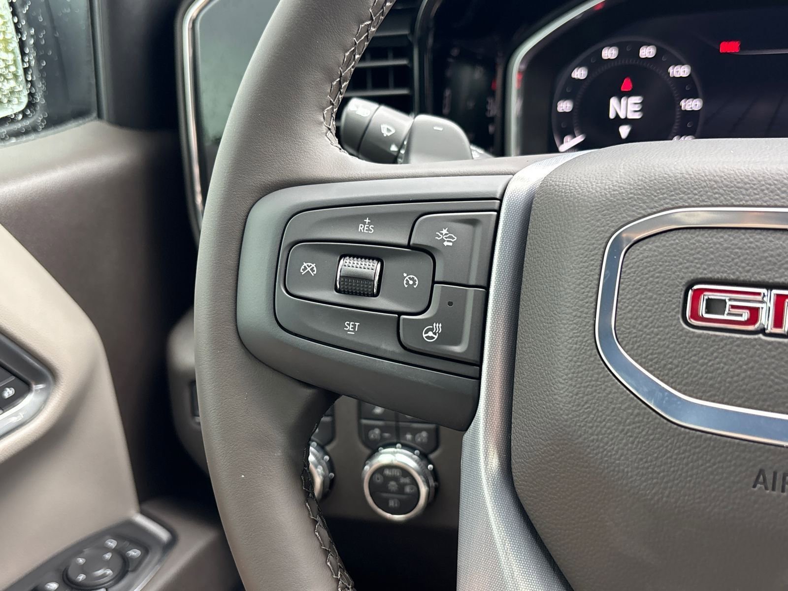 New 2026 GMC Sierra 1500 SLT w/ SLT Premium Plus Package image 21