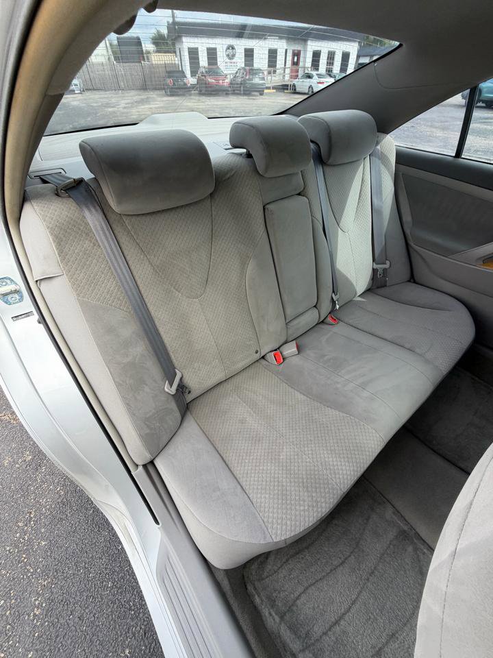 Used 2007 Toyota Camry XLE FWD image 14