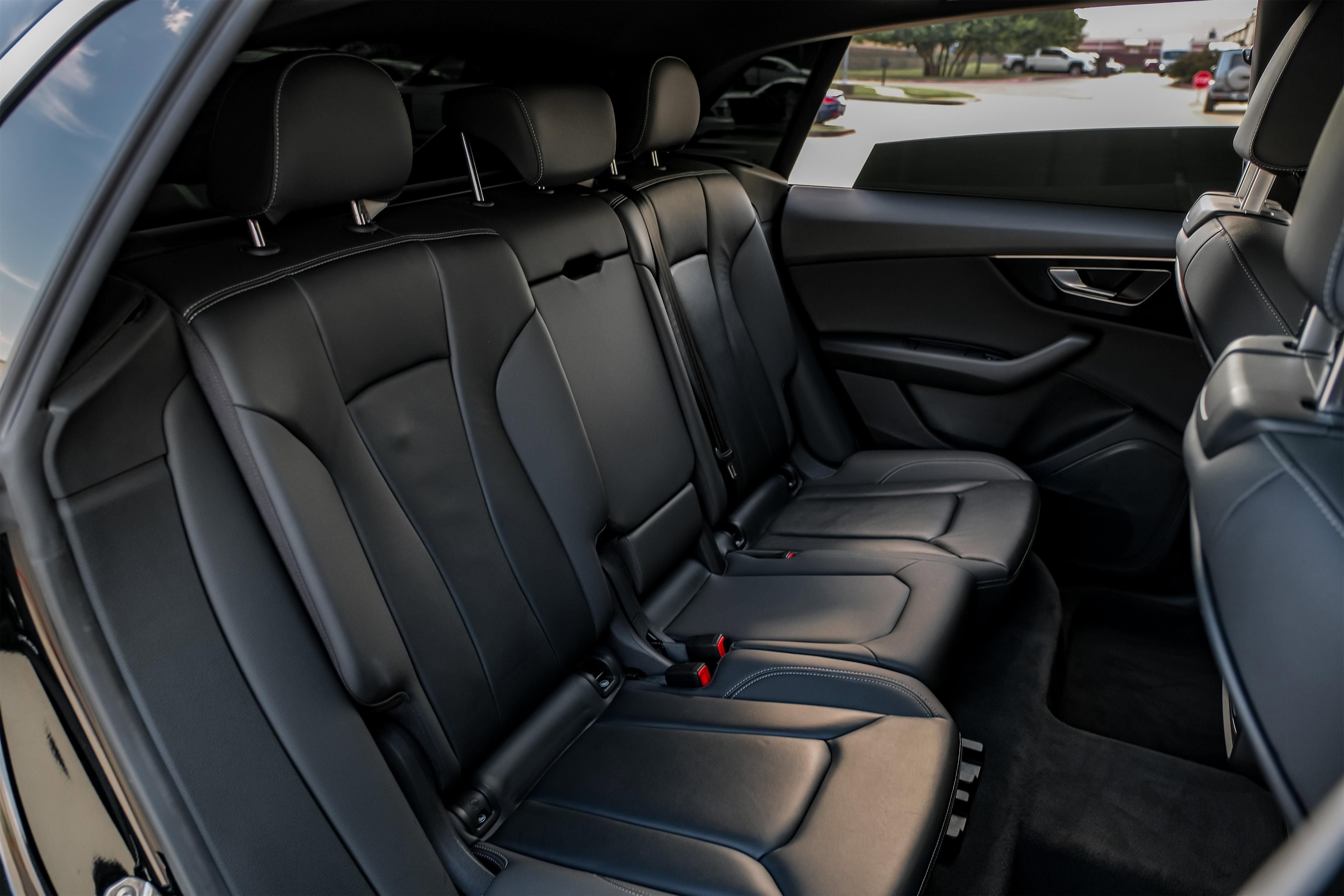 Used 2021 Audi Q8 Premium w/ Convenience Package image 33