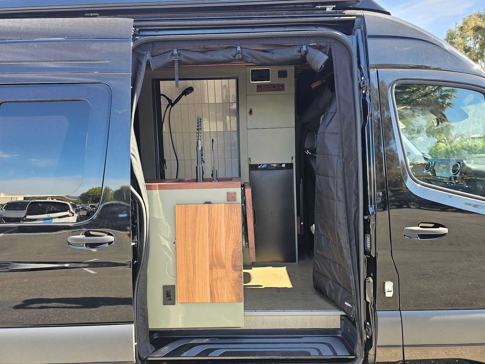 Used 2024 Mercedes-Benz Sprinter 2500 image 12