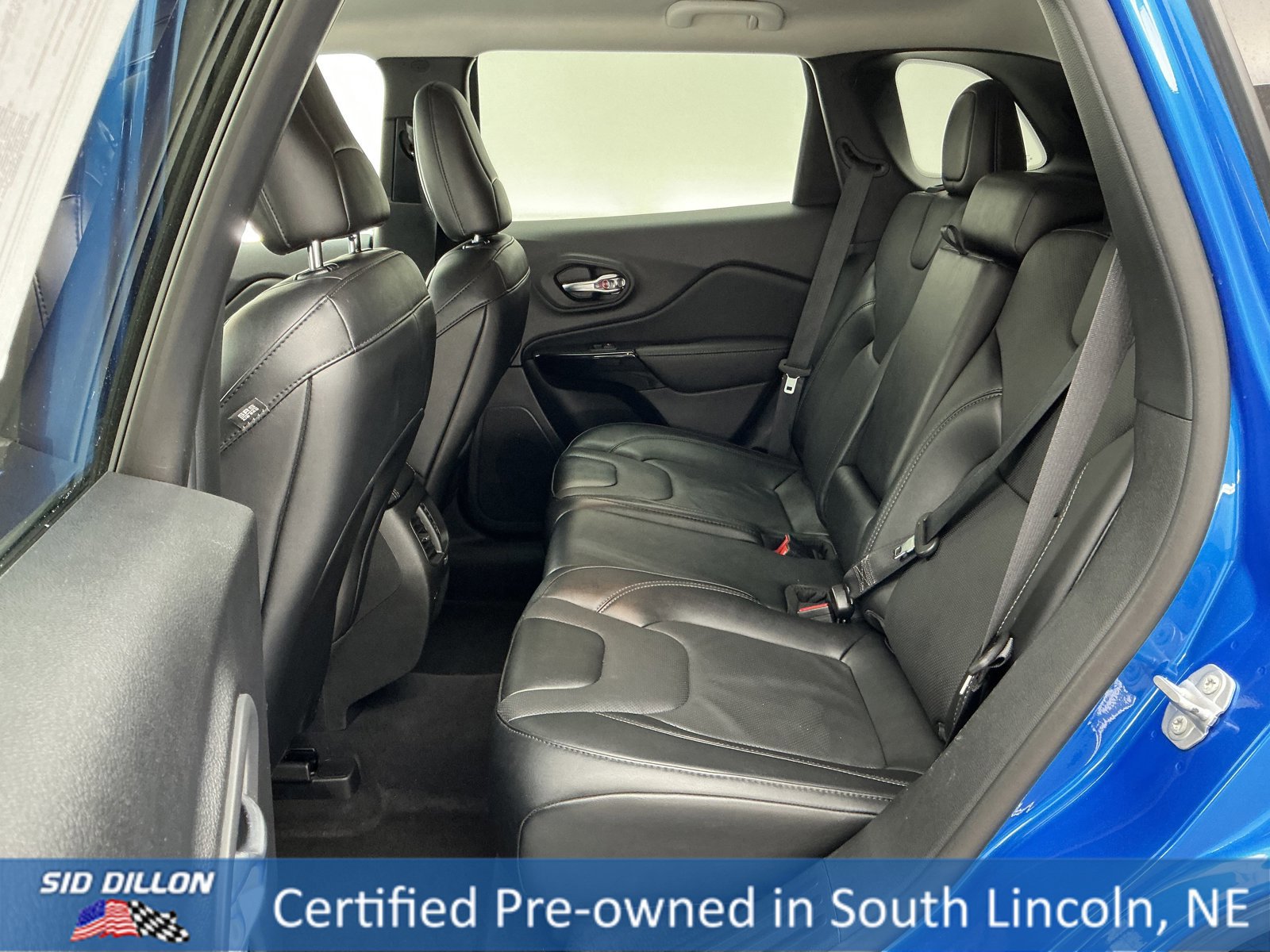 Used 2023 Jeep Cherokee Altitude Lux image 18