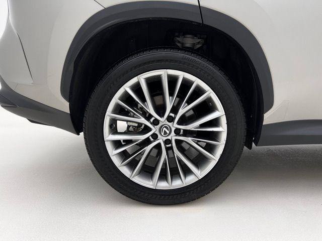 Certified 2025 Lexus NX 350 AWD w/ Premium Package image 31