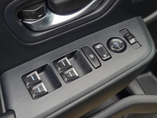 Used 2023 Honda Pilot Touring image 11