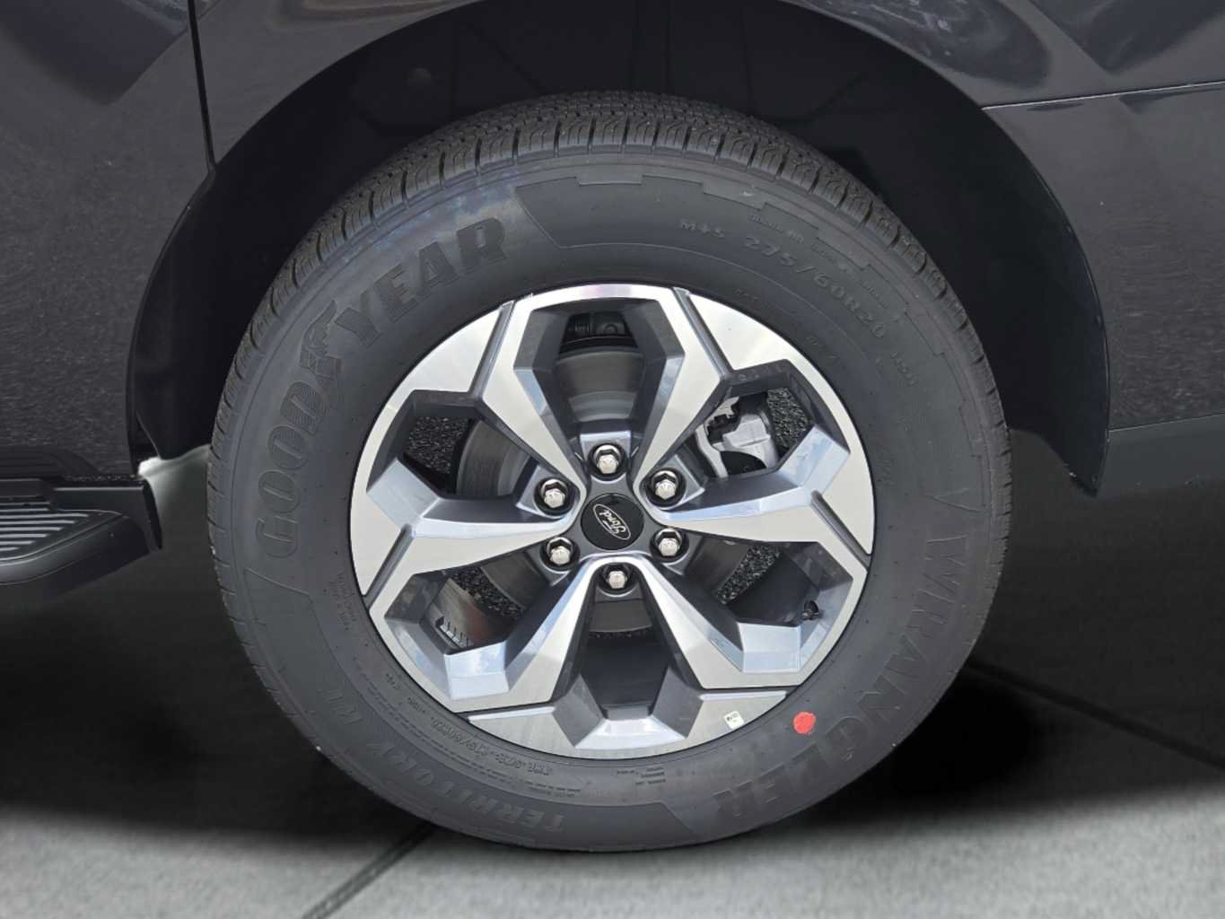 New 2027 Ford Expedition Max Active RWD image 12