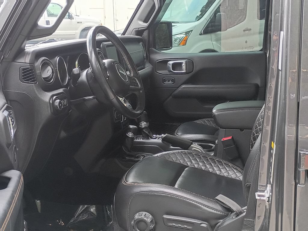 Used 2021 Jeep Wrangler Unlimited Sahara AWD/4WD image 15