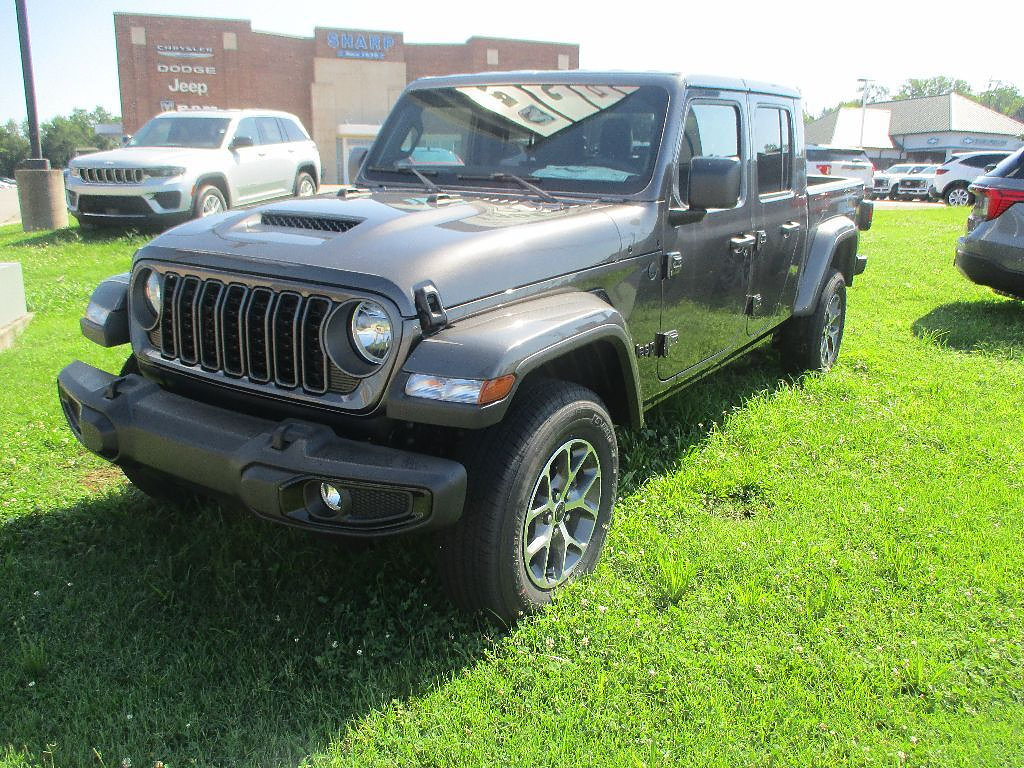 New 2025 Jeep Gladiator Sport AWD/4WD image 3