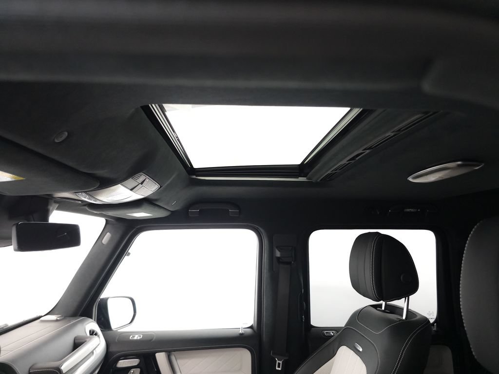 Used 2025 Mercedes-Benz G 63 AMG 4MATIC image 26