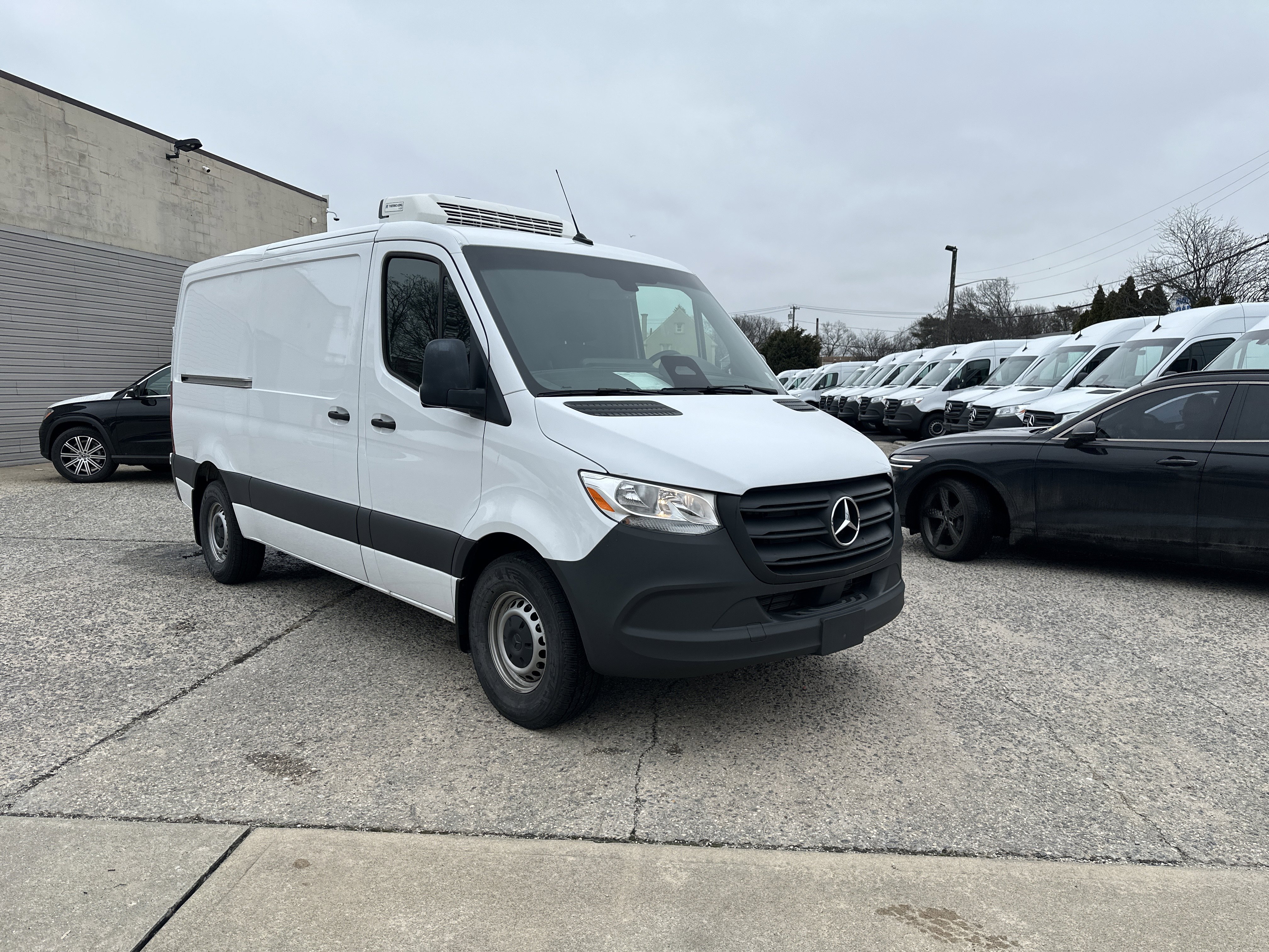 Used 2025 Mercedes-Benz Sprinter 2500 image 7