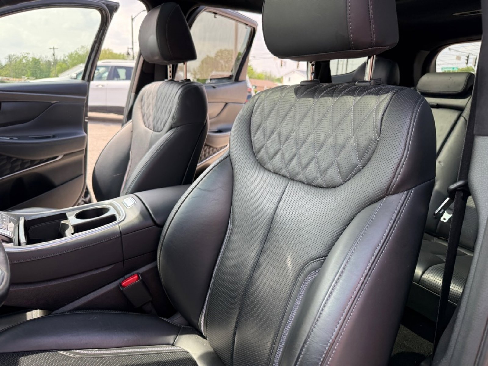 Used 2021 Hyundai Santa Fe Calligraphy image 16