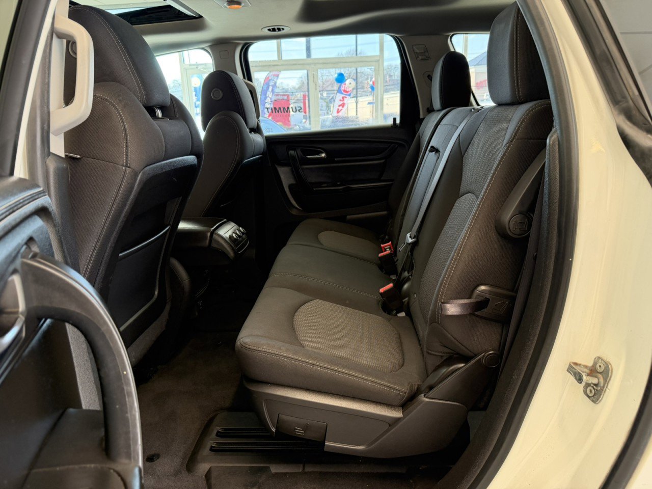 Used 2015 Chevrolet Traverse LT image 26